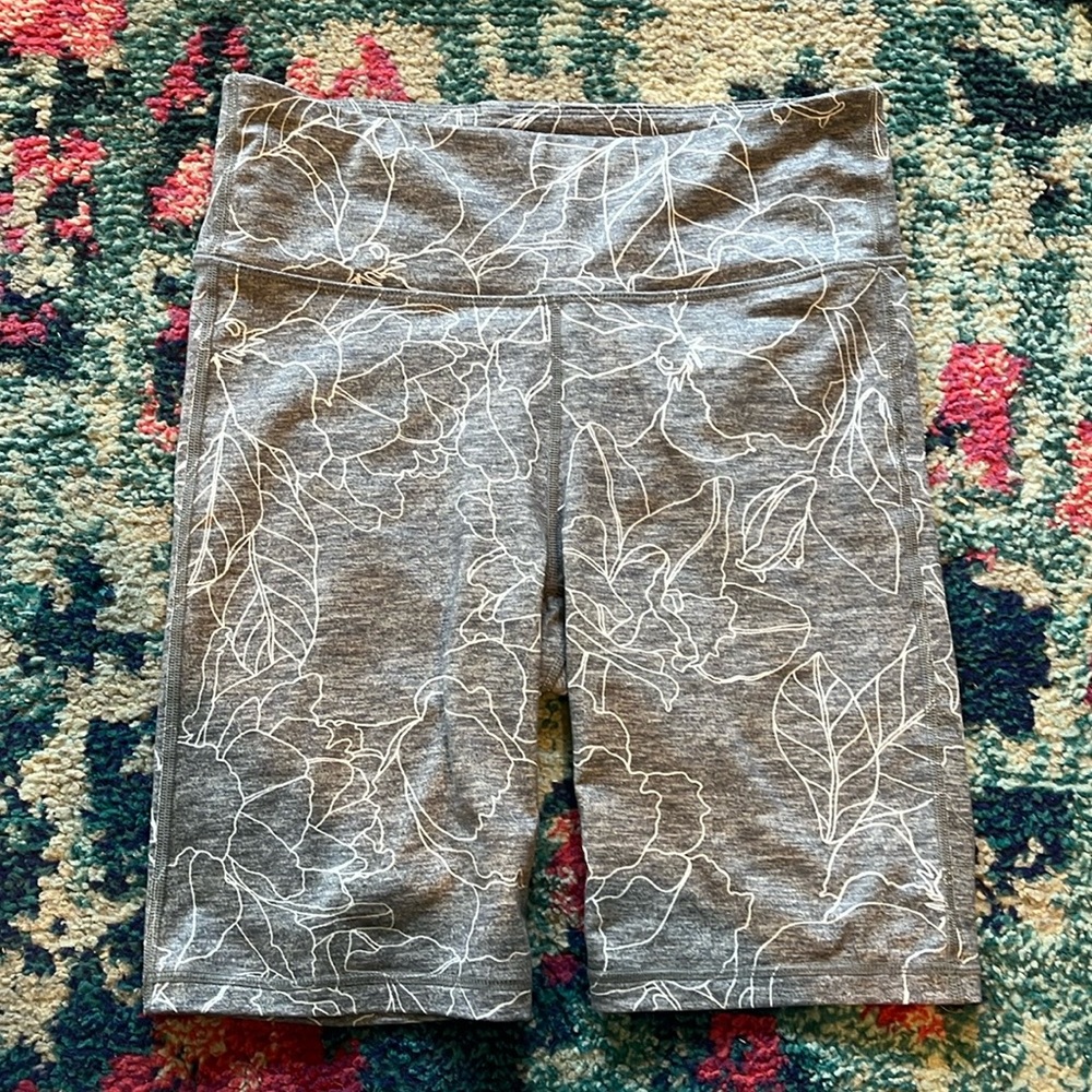 GF bicycle shorts floral sketch